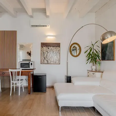 Appartamento Porto Di Mare Bilo & Mono Milano
